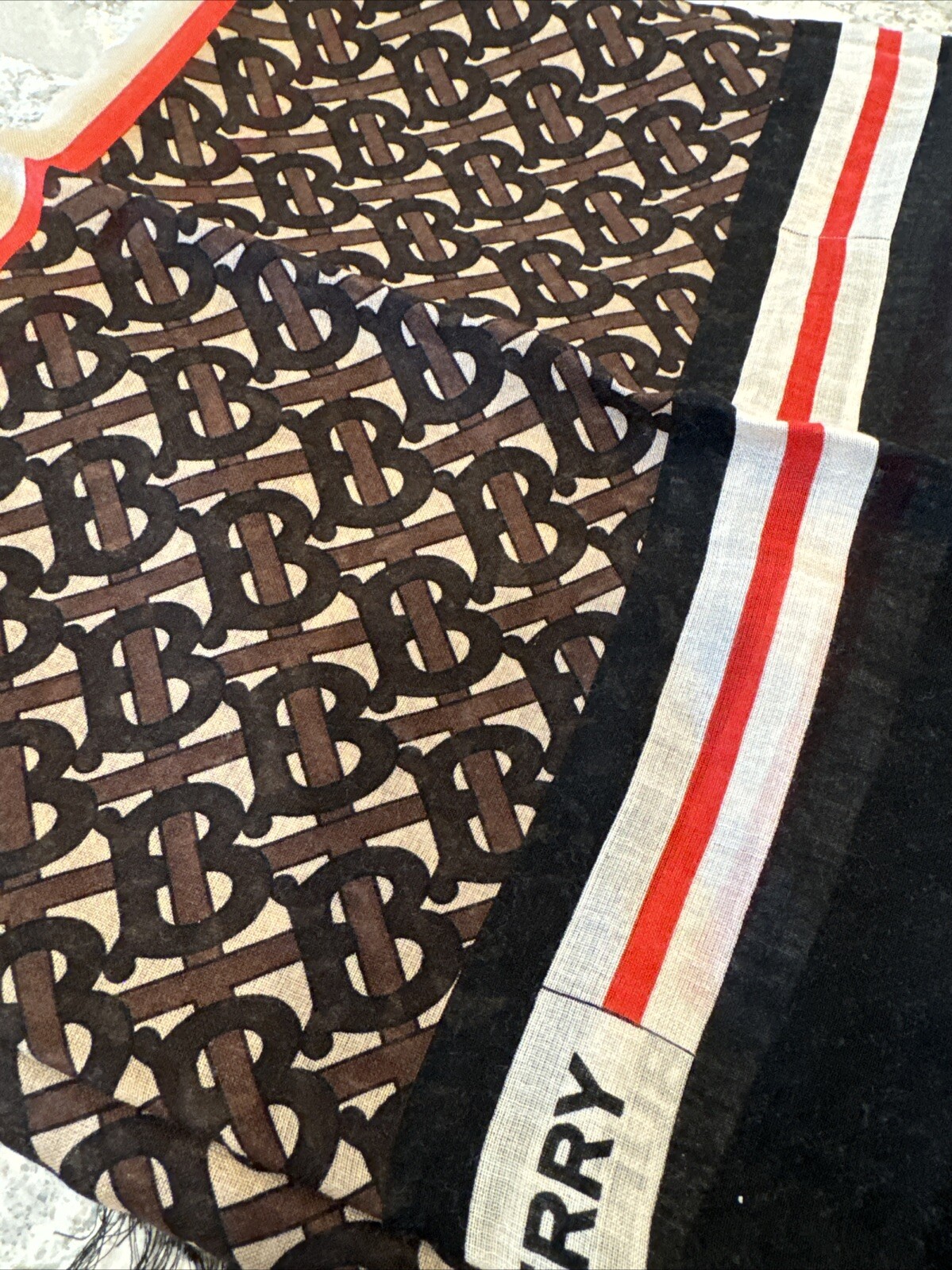 Burberry Signature Scarf