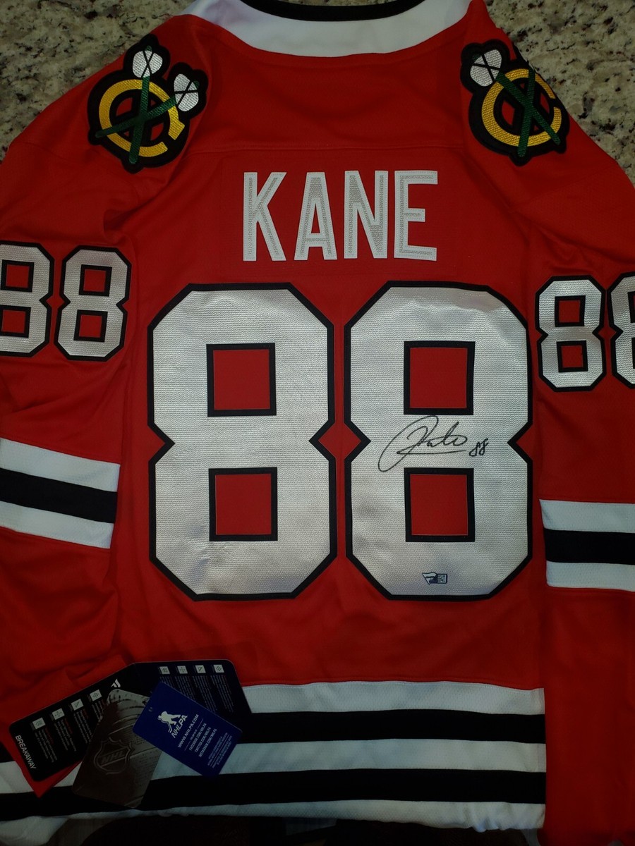 Patrick Kane Signed Jersey
