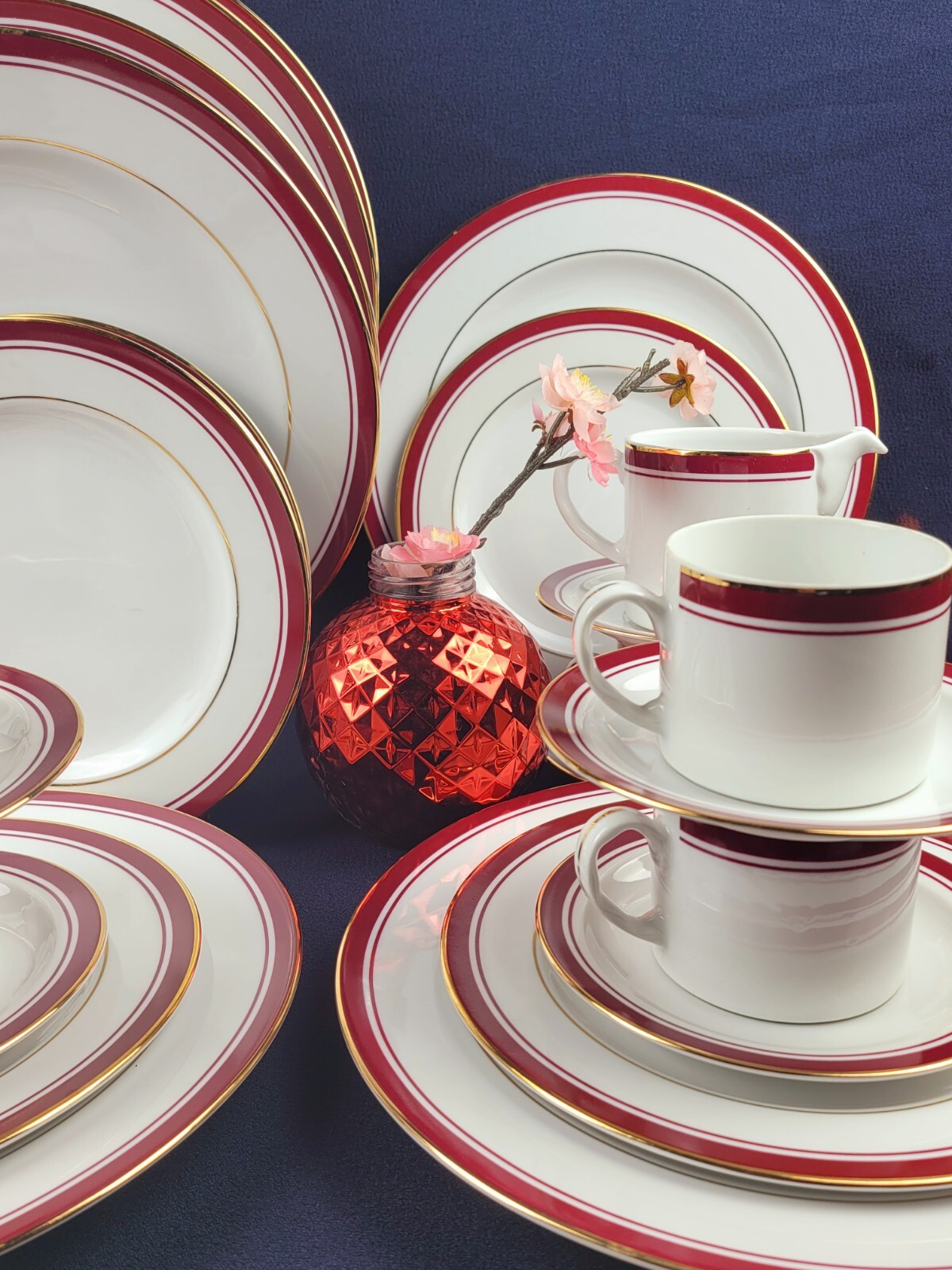 "Classics Burgundy" by Philip Kingsley - Service for 8 & Hostess Pieces - 36 pcs