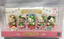 Sylvanian Families baby doll Set strawberry EPOCH Calico Critters 3in