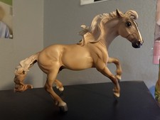 Breyer Traditional Cheveyo Collectors Choice Series on Nokota Mold