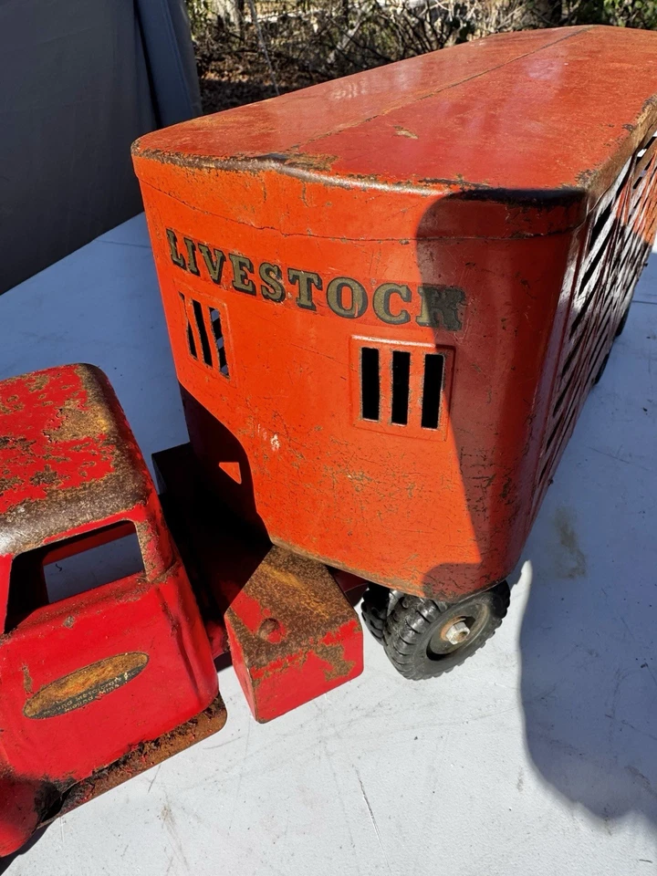 复古压钢 Tonka 1955 福特半畜牧卡车和拖车 — 第 3/4 张图片