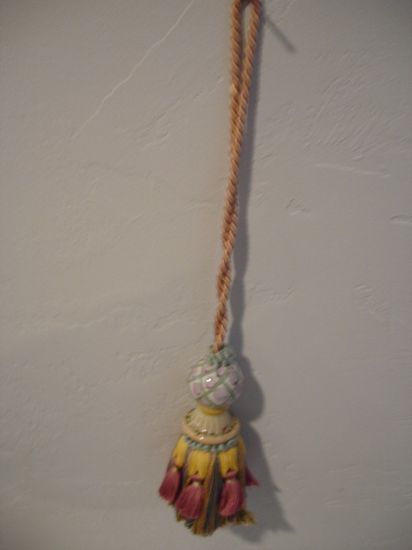 VTG.6  IN.MACKENZIE CHILDS SILK TASSEL,SIGNED BY VICTORIA IN 1987,EXC.USED COND'