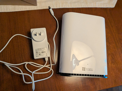 Nokia Kinetic Wifi Beacon 6 Model HA-0336G-A and Power Adapter bundle