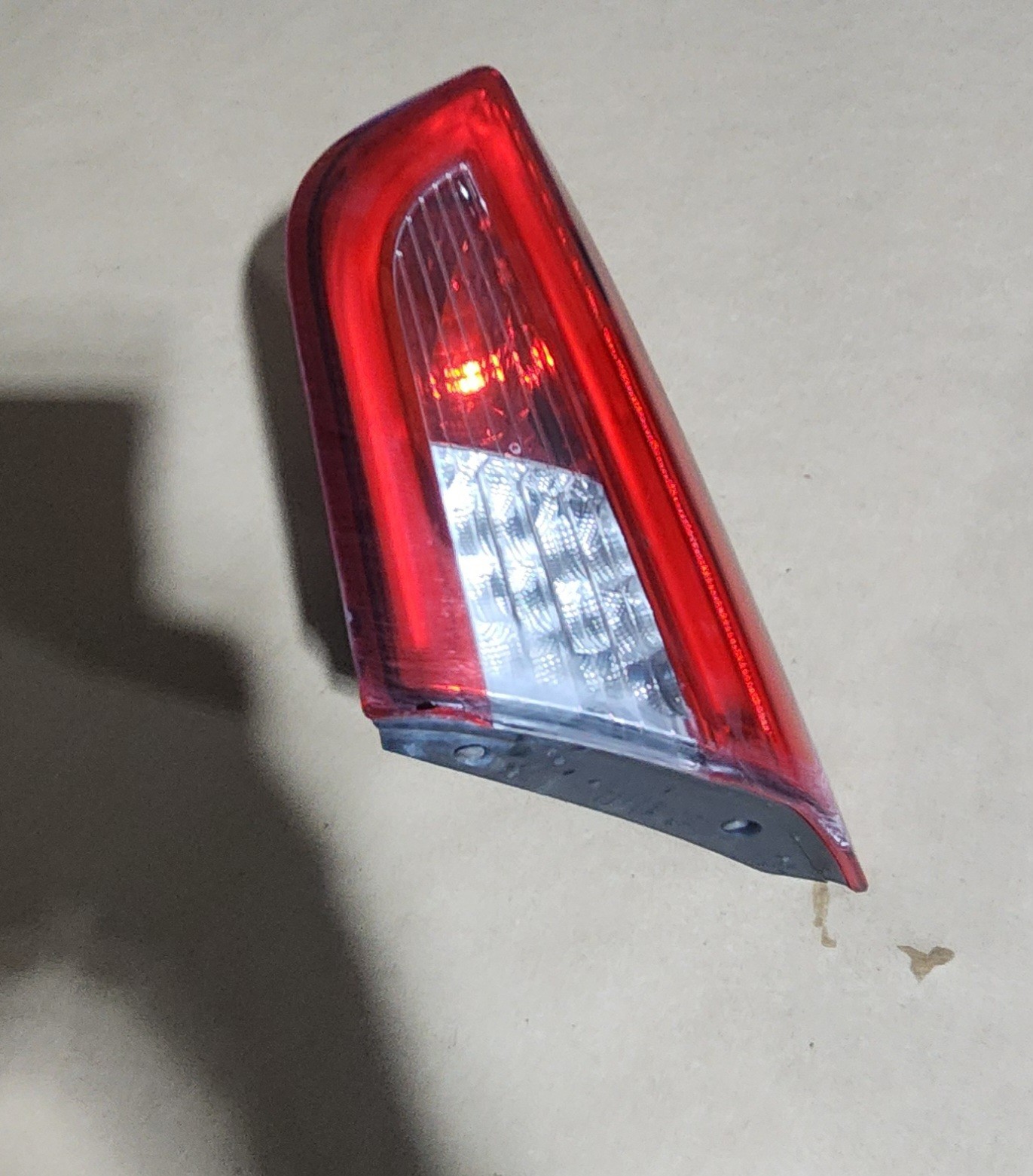 Maserati Ghibli 2013-2019 Right Inner Tail lights Set P/N 06700046630