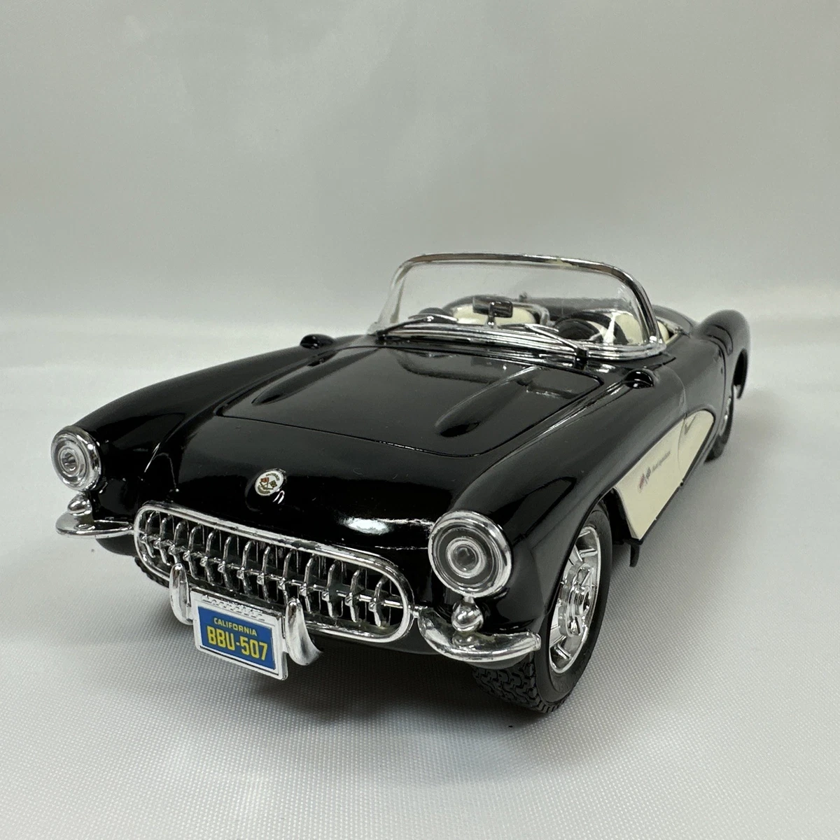Burago Chevrolet Corvette 1957 for sale | eBay