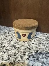 Vintage RRP Co. Roseville Ohio Small Jar Kitchen Crock with Lid Cats Heart