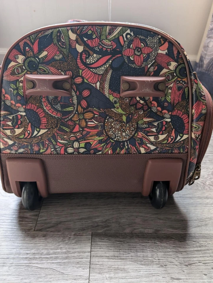 Сумка дорожная спортивная Sakroots Artist Circle мягкая ручная кладь на роликах - Изображение 4 из 4