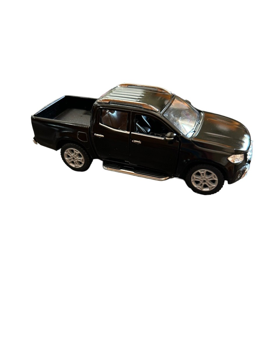 Kinsmart Mercedes-Benz Classe X: Camioncino Die-Cast In Scala 1:42 – Colore Blu Elettrico, Giocattolo Da Collezione Per Bambini E Bambine (3+)