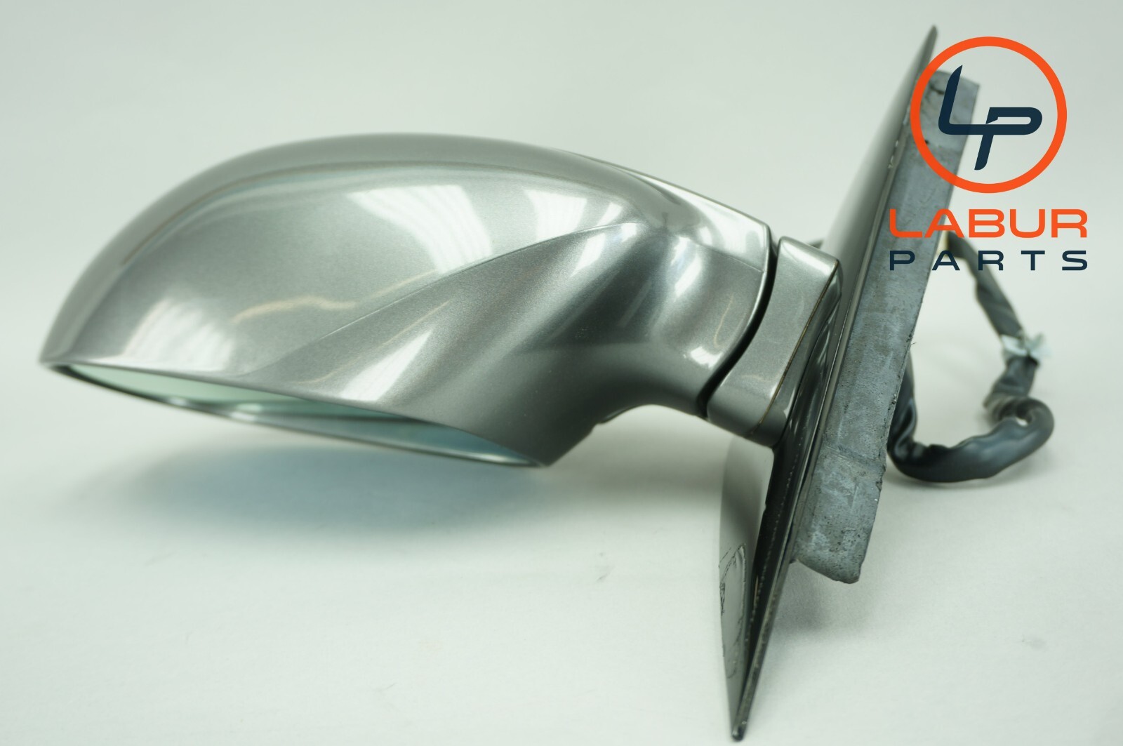 M139 05-08 Maserati Quattroporte Front Left Door Side Rear View Mirror Gray C964