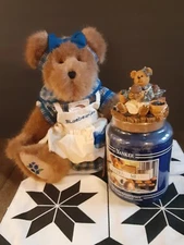 SUPERRARE 2002 Boyds Bears Yankee Candle Exclusive "Muffin B Bluebeary" w/Candle