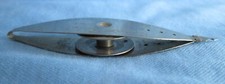 Vintage SUSAN BATES Closed End Tatting Shuttle with Removable Bobbin  USA