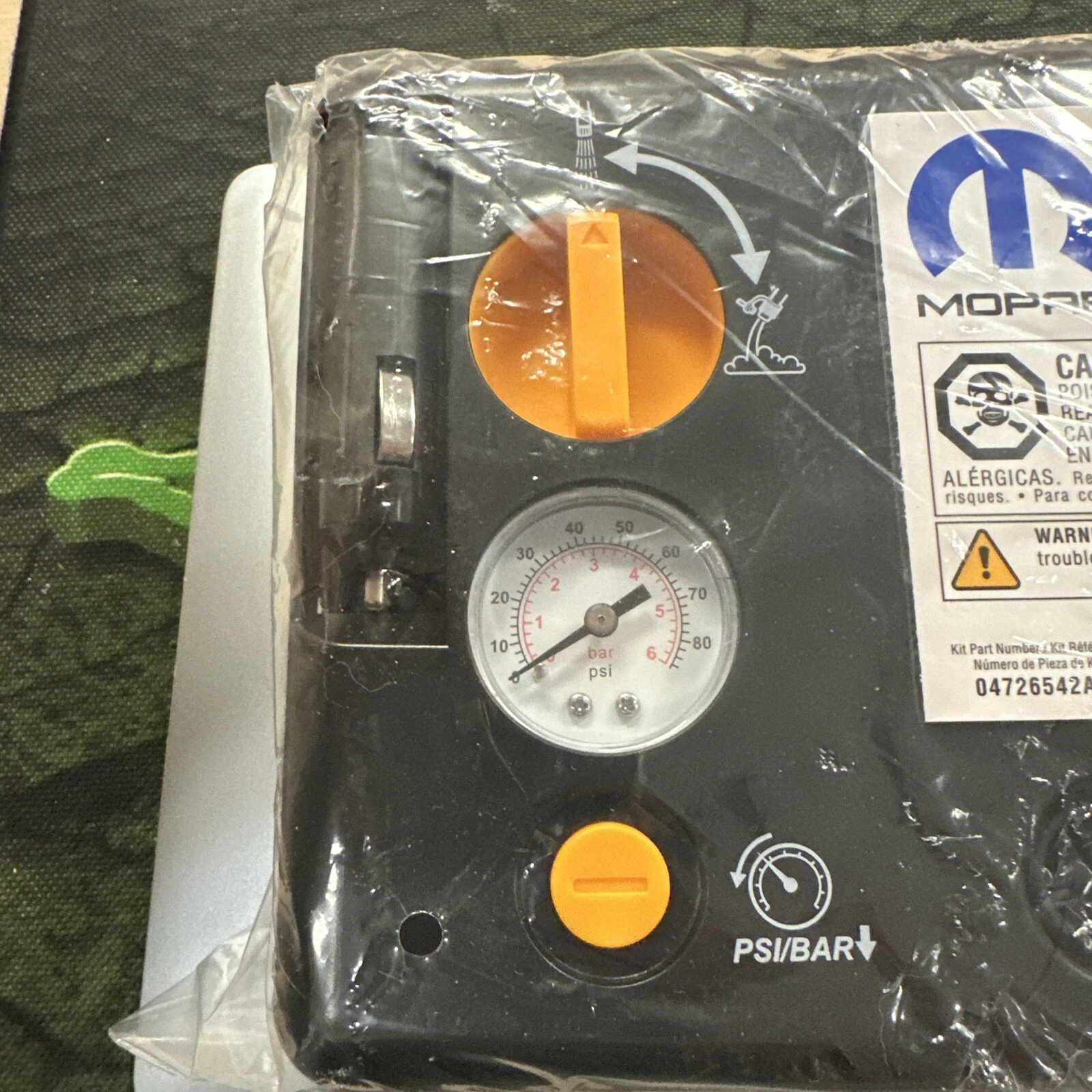 Genuine Mopar Tire Inflator Sealant Kit & Compressor New OEM 04726542AE