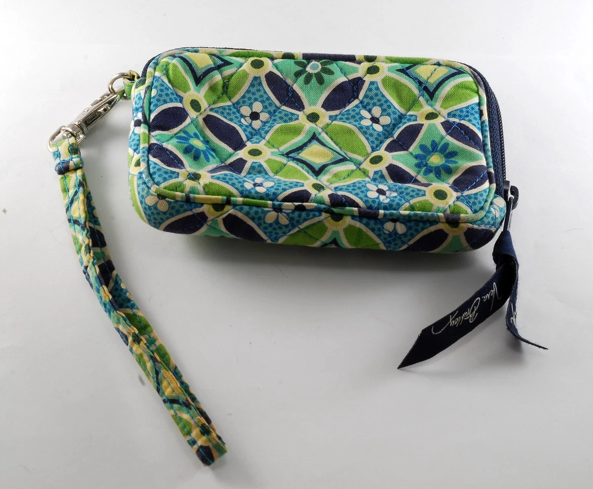 Vera bradley camera clearance case