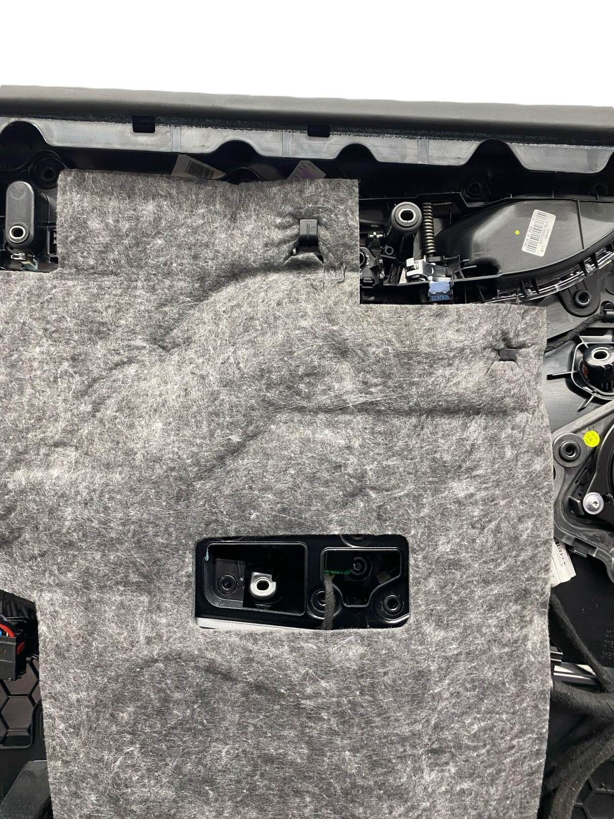 2017-2020 MASERATI LEVANTE M161 FRONT PASSENGER INTERIOR DOOR PANEL W/ SWITCES