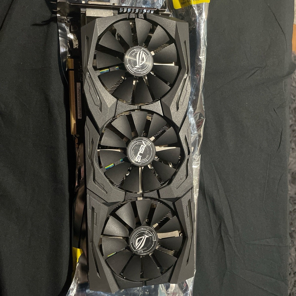 中古 ASUS ROG STRIX-GTX1060-O6G-GAMING ASUSGeForce GTX 1060 6GB ROG Strix OC Edition VR ReadyHDMI 2.0 DP