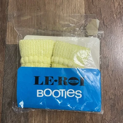 Vintage Le Roi Baby Bootie Socks Yellow New Won't Kick Off- USA Made - Photo 1/3