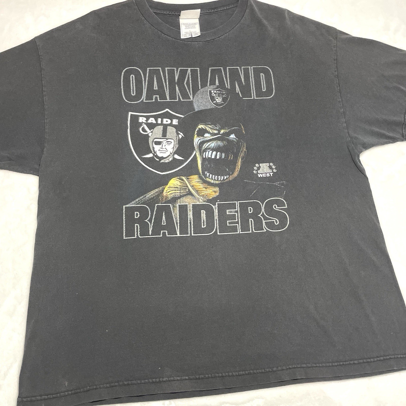 Vintage Oakland Raiders Eddie Iron Maiden Mascot NFL Rare T Shirt Size 2XL image 2