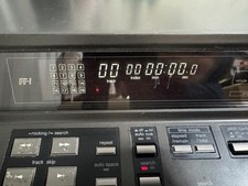 Technics SL-P1200 Profi CD-Player Studio DJ Audio High-End kann keine CDs lesen