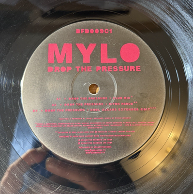 #ad MYLO * DROP THE PRESSURE * 12quot; VINYL 2004 BREASTFED BFD009C1 PLAYS GREAT GBP 14.95