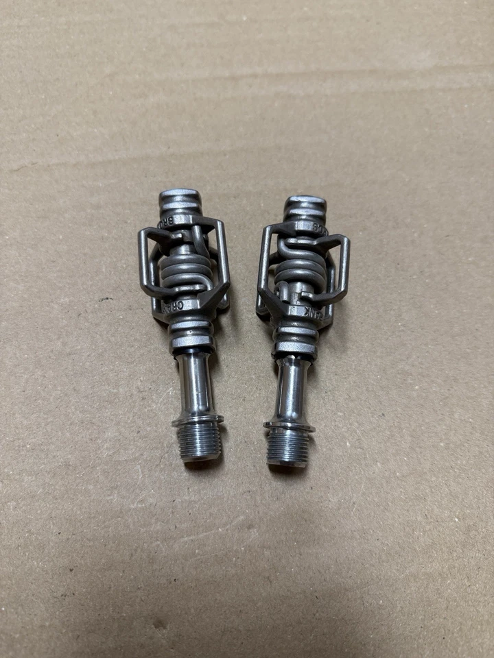 Pedales de bicicleta Crank Bros Brothers vintage batidores de huevos, sin tacos Foto 2 de 4