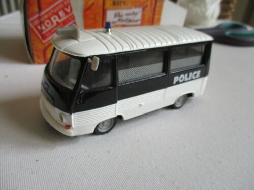 CAR-HORSE PEUGEOT D3A D4a fourgon Arthur Martin style Dinky fin de