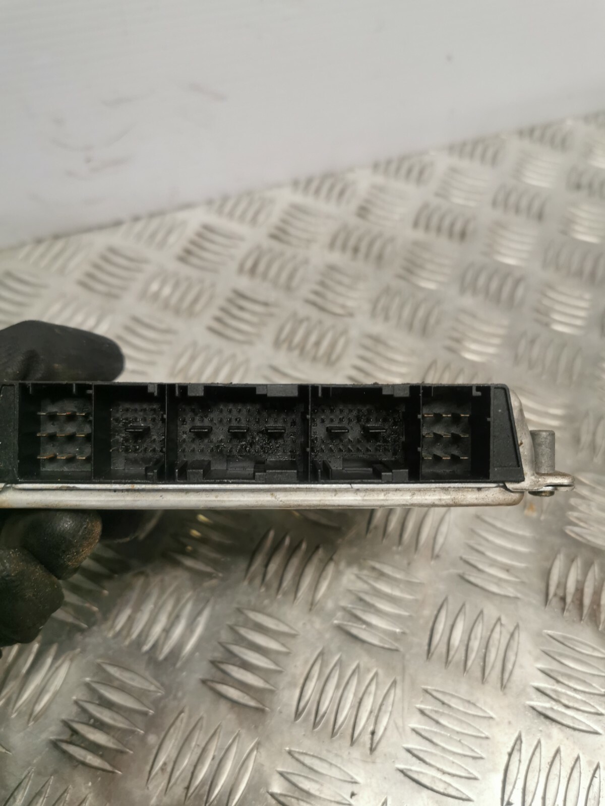 7788310 BMW Bosch Engine Control Unit ECU 0281010314 for sale 