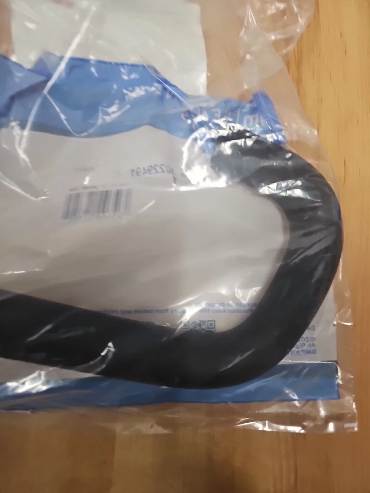 👏👏🔥👀👀🔥Manguera de refrigerante del motor ACDelco 10229491 10229491 C5 Corvette tanque de sobretensiones Foto 2 de 4