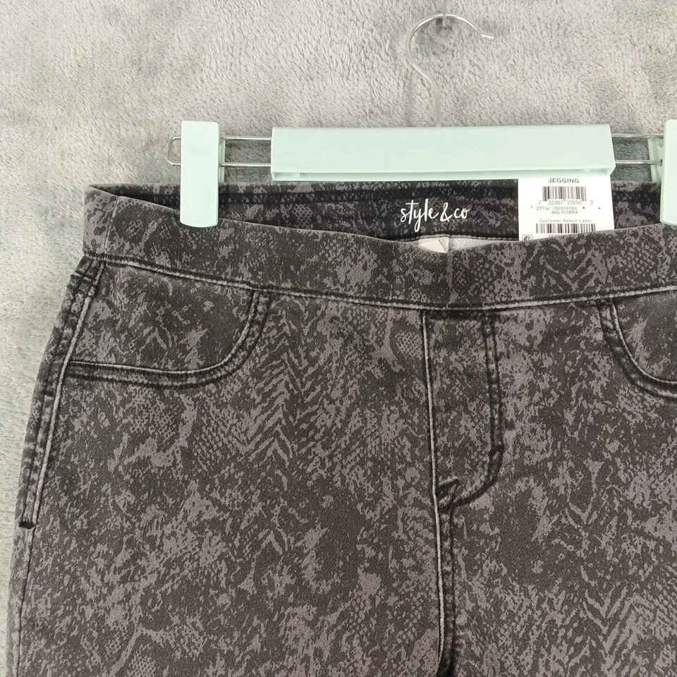 NWT $49 Style&Co Cobra Print Jegging Size SMALL(4-6) Mid Rise Gray Pull on - Image 4 of 4