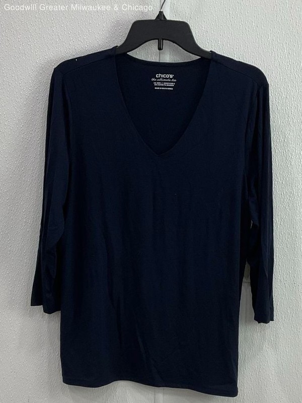 NWT Chicos Rayon Spandex Vee Neck Size 2