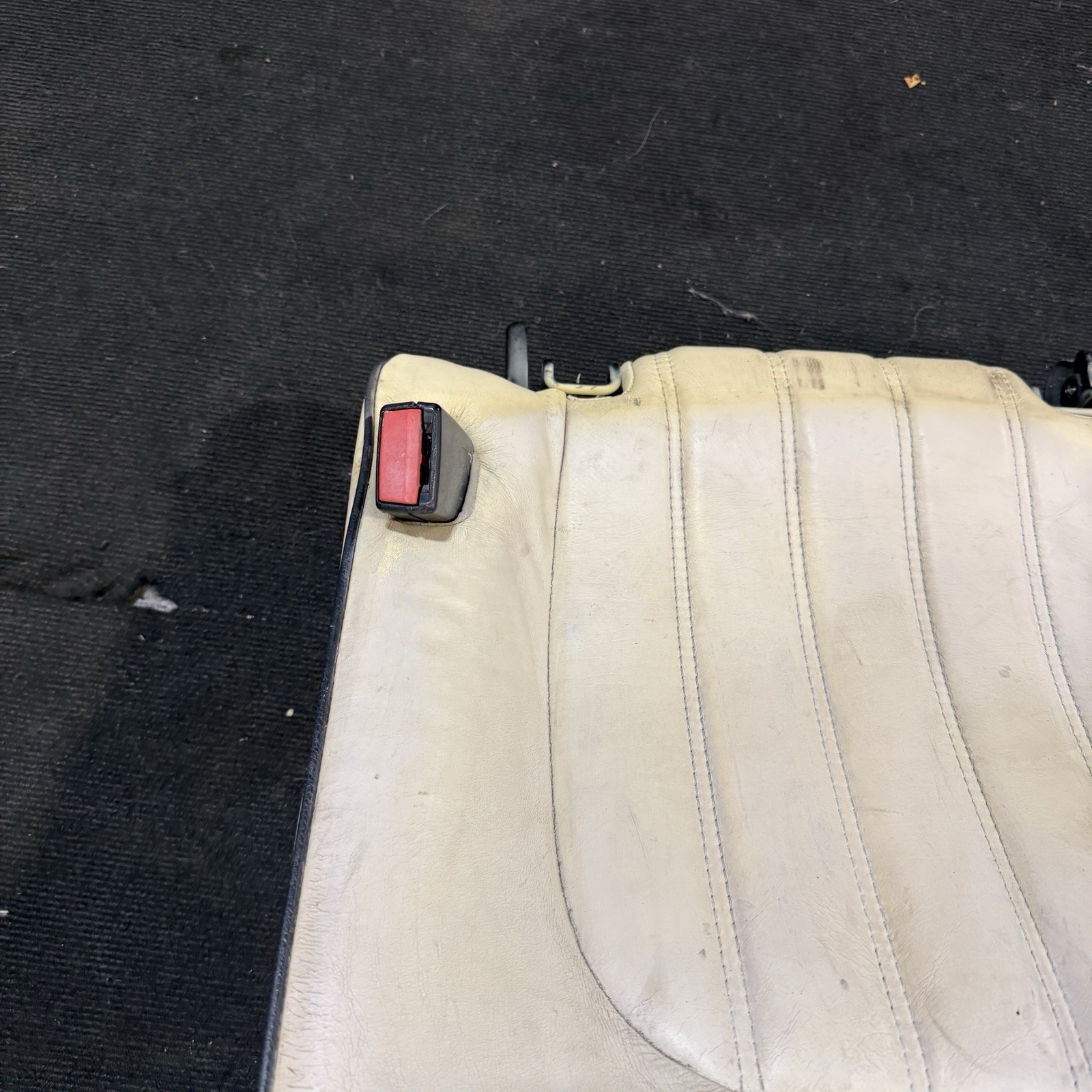 Maserati Quattroporte 2004-2008 Rear Left Lower Seat cushion