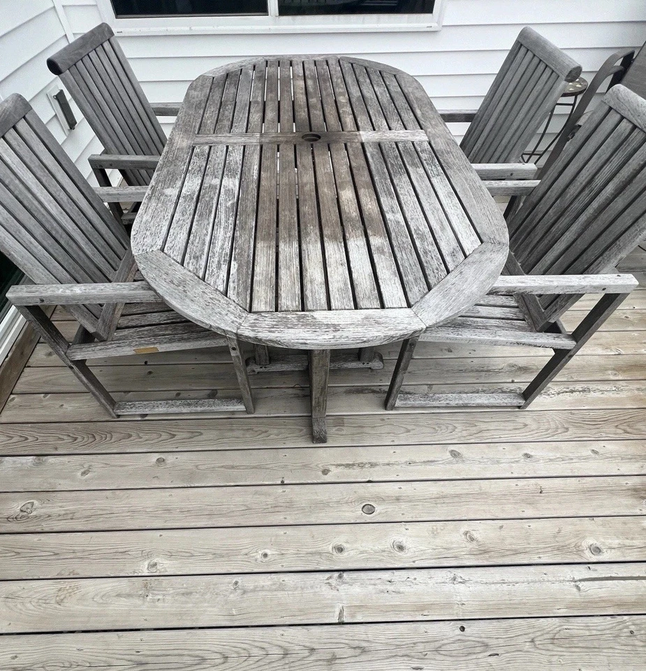 Kingsley Bate 72” X 37” Teak Table With Four Chairs High End At Great Price - Image 3 of 4