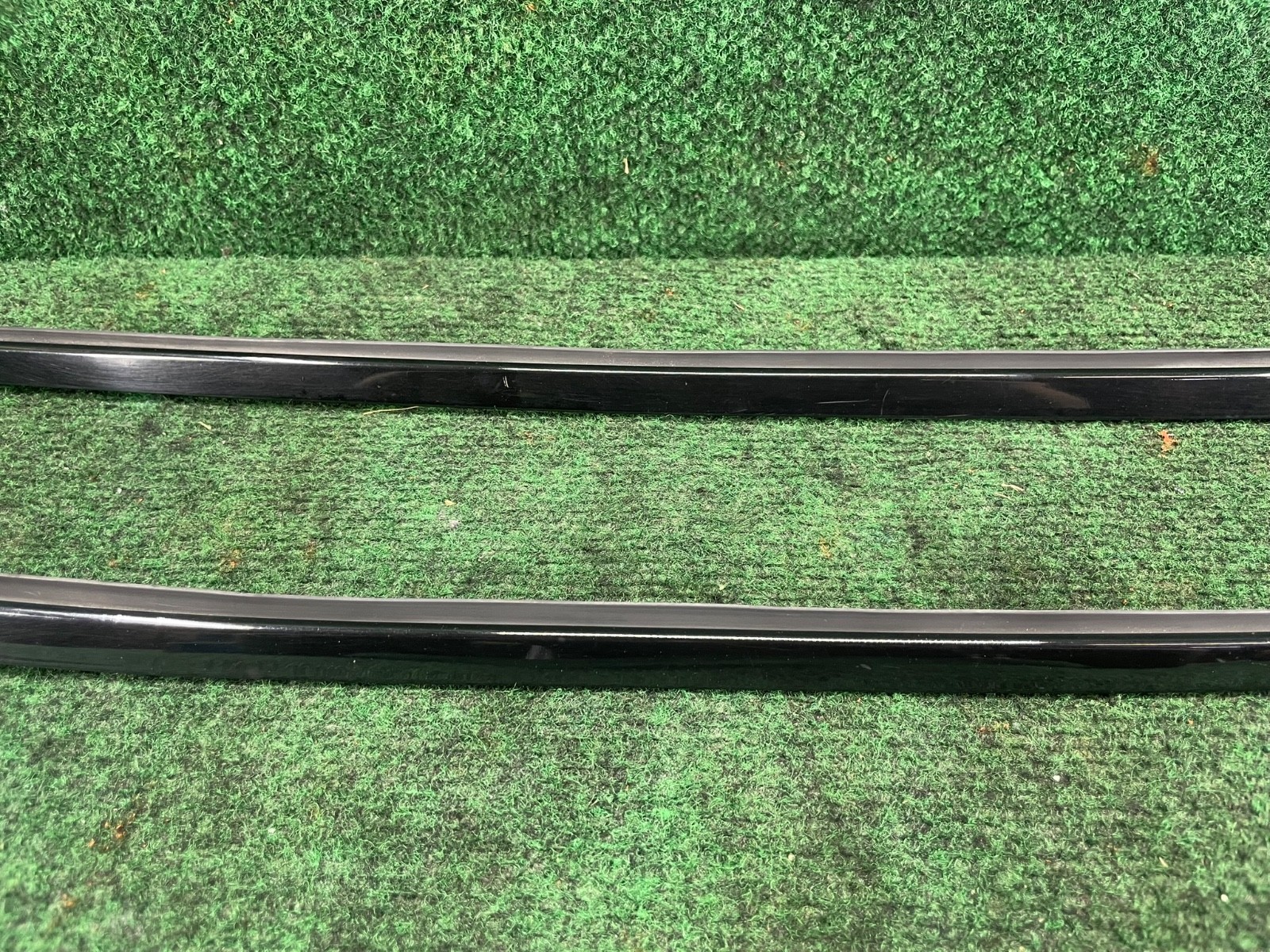 Bentley Continental GT 2003-2018 FRONT+RIGHT Window molding