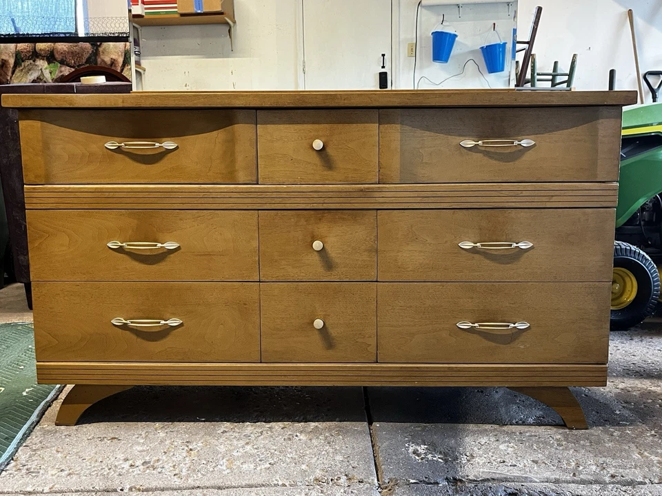 Cómoda moderna Mid Century de los años 60 con espejo - 7 cajones Foto 2 de 4