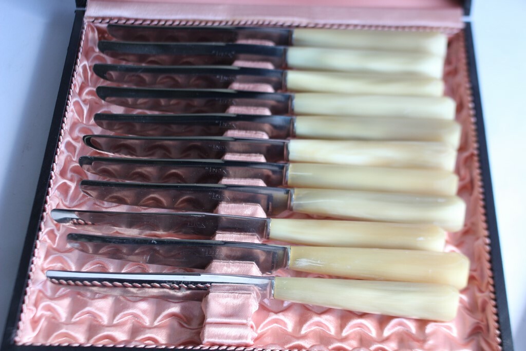 Coffrets 12 couteaux de table + 11 couteaux à dessert corne véritable (39105) Kwaliteitsborging, hoge kwaliteit