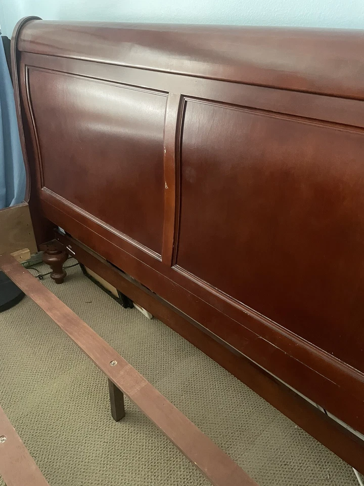 Cama Coaster of America California King trenó madeira acabamento cereja 72,5x88 - Imagem 3 de 4