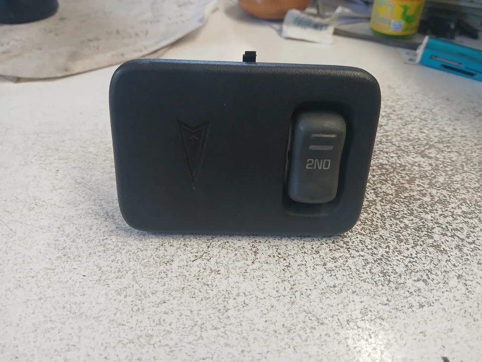 98-02 PONTIAC FIREBIRD GRAFITE CINZA SEGUNDA 2ª marcha interruptor de partida e painel GM V6 - Imagem 2 de 4