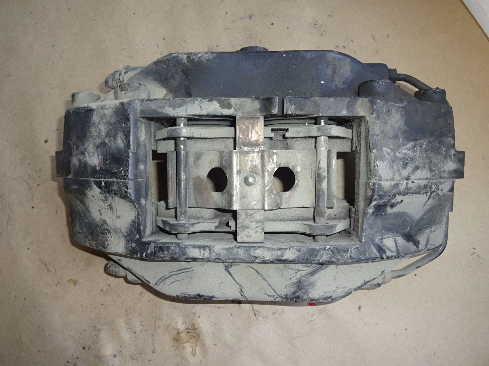Maserati 4200 Coupe Spyder RH Right Front Brake Caliper partD # 387201108