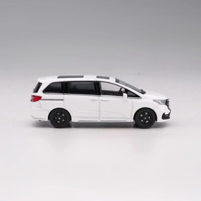 MASDI 1/64 Scale Honda Odyssey MPV 2022 White Diecast Car Model