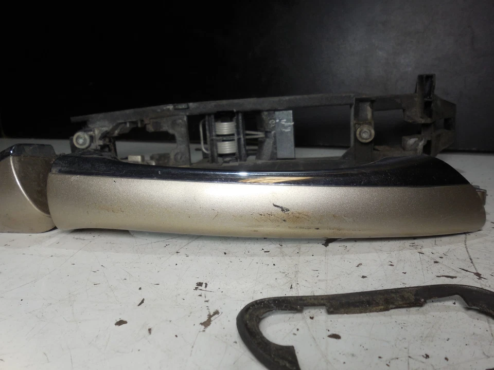 Conjunto de maçaneta externa para porta traseira direita 01-07 Mercedes Benz W203 C230 C240 - Imagem 2 de 4