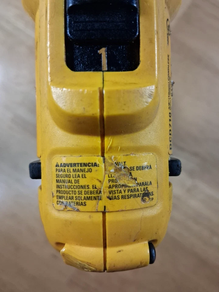 DeWalt 12V 3/8" Cordless Drill DCD710 with Battery (no charger)  Lightweight - Image 2 of 4