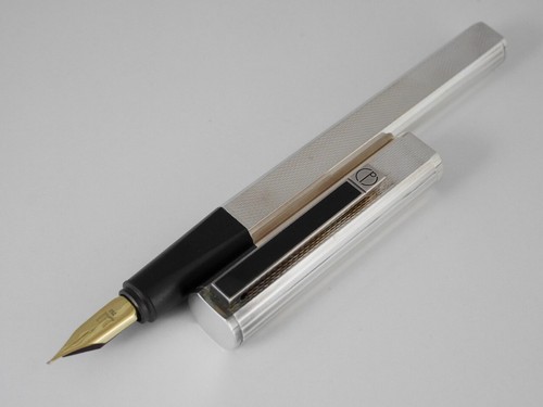 dunhill Dress Silver Plated Fountain Pen EF (used) FREE SHIPPING WORLDWIDE