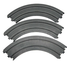 2005 Aurora Tomy AFX 9" Radius Curve 1/4 Circle Slot Car Track 3 Pcs 503349 GUC