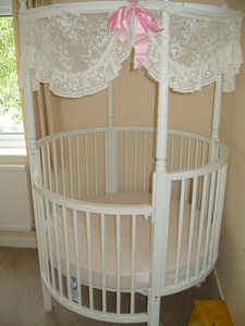 four poster cot