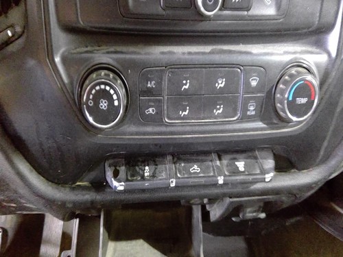 Used Washer Fluid Reservoir fits: 2016 Chevrolet Silverado 2500 pickup from 06/2 - Picture 18 of 24