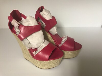 Fahrenheit Gladys-03 Wedge Shoes Dark Fushcia Size 8.5. NEW IN BOX Gladys - 03
