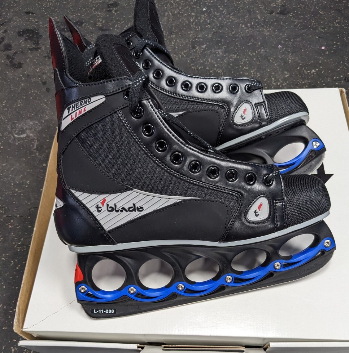 NEW!! Tblade t33 Ice Hockey Skates Men's Size 11.5 (EUR 45) eBay