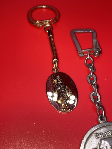 Llaveros de licor vintage años 60/70 Beefeater y Felipe ll Brandy raros - Imagen 2 de 9