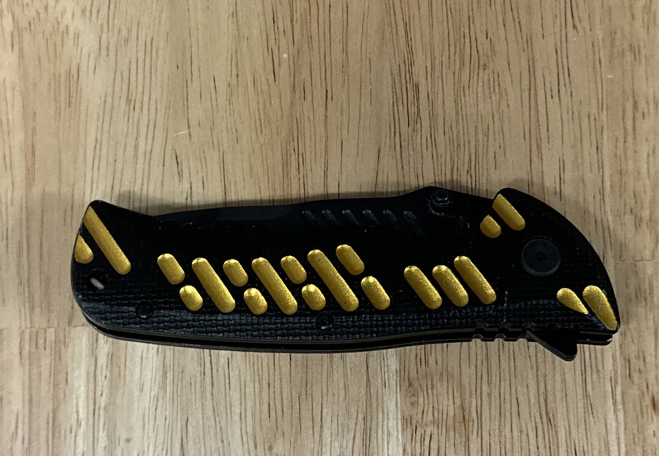 Ballistic Spring Assisted Combo Folding Tanto Knife Black & Gold A946 - Image 3 of 4