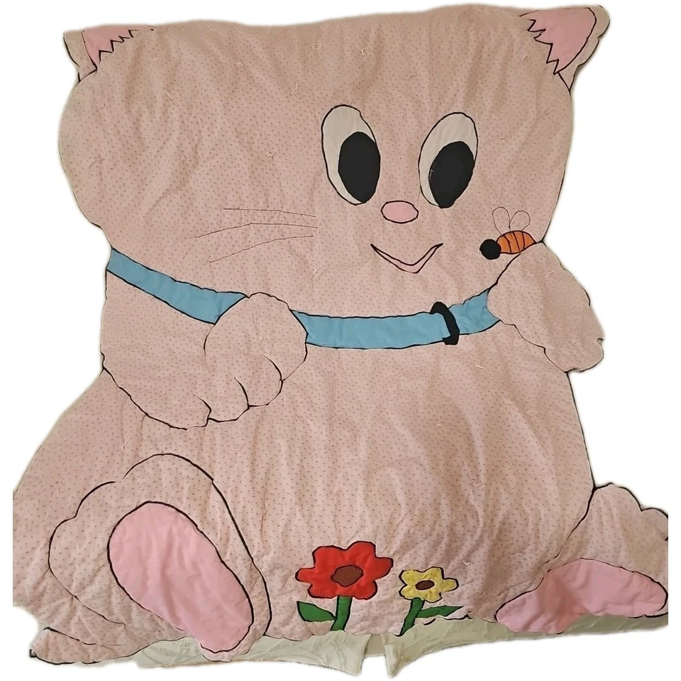 "Manta bebé vintage rosa floral bordada en forma de gato 49" x 36""" Foto 4 de 4